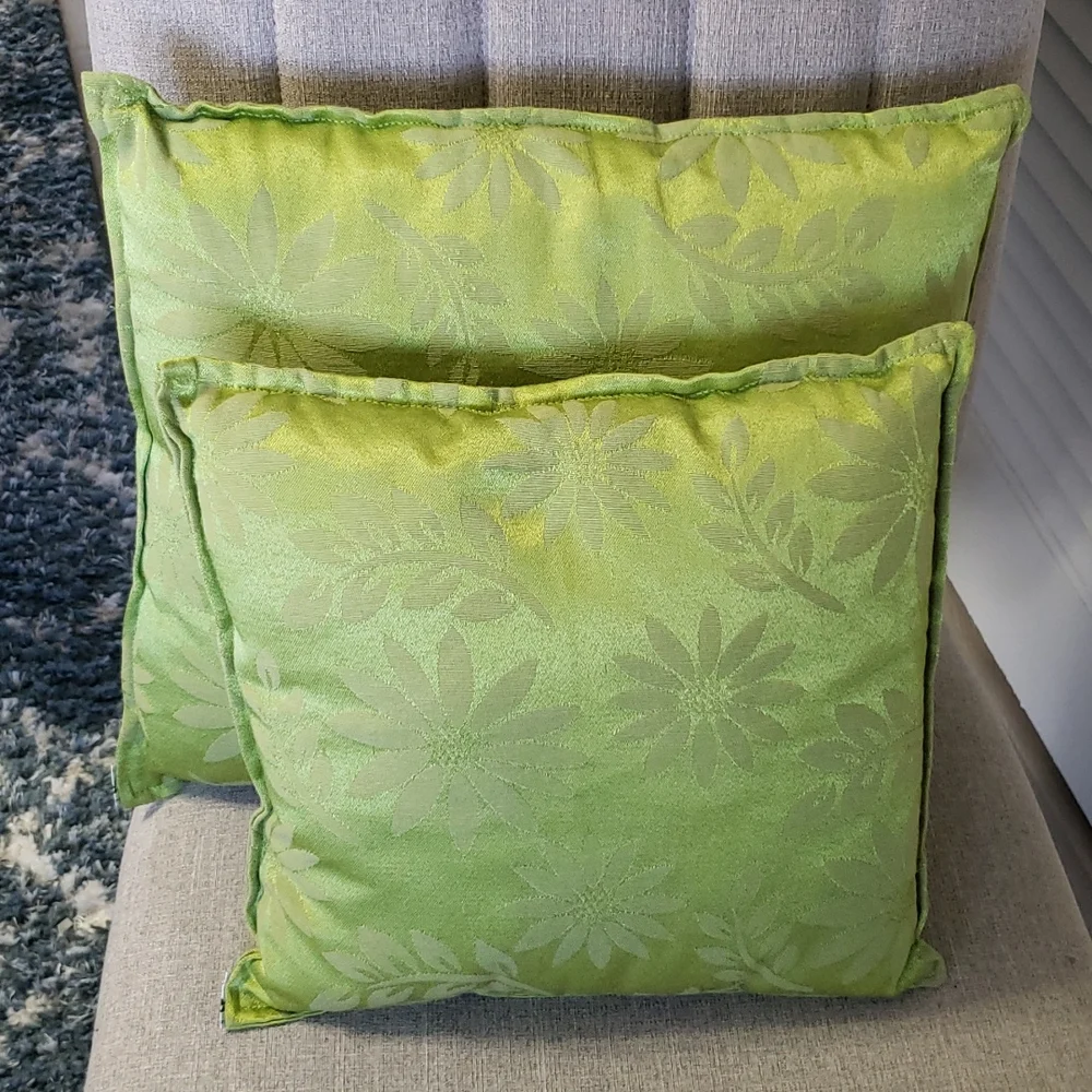 Pillows - Picture 3 of 5